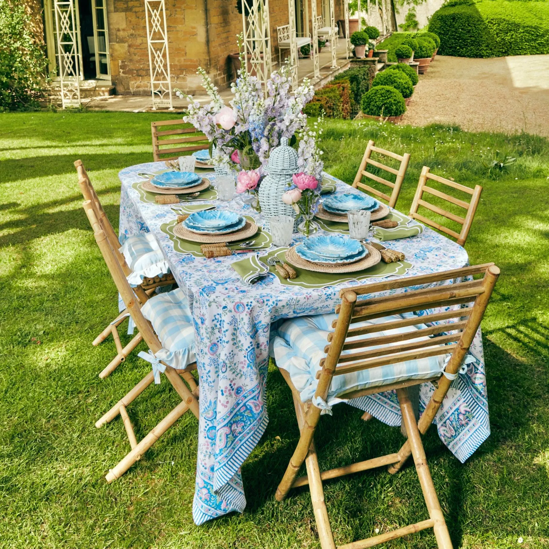 Outlet Mrs. Alice Sylvie Green Embroidered Placemats (Set Of 4)