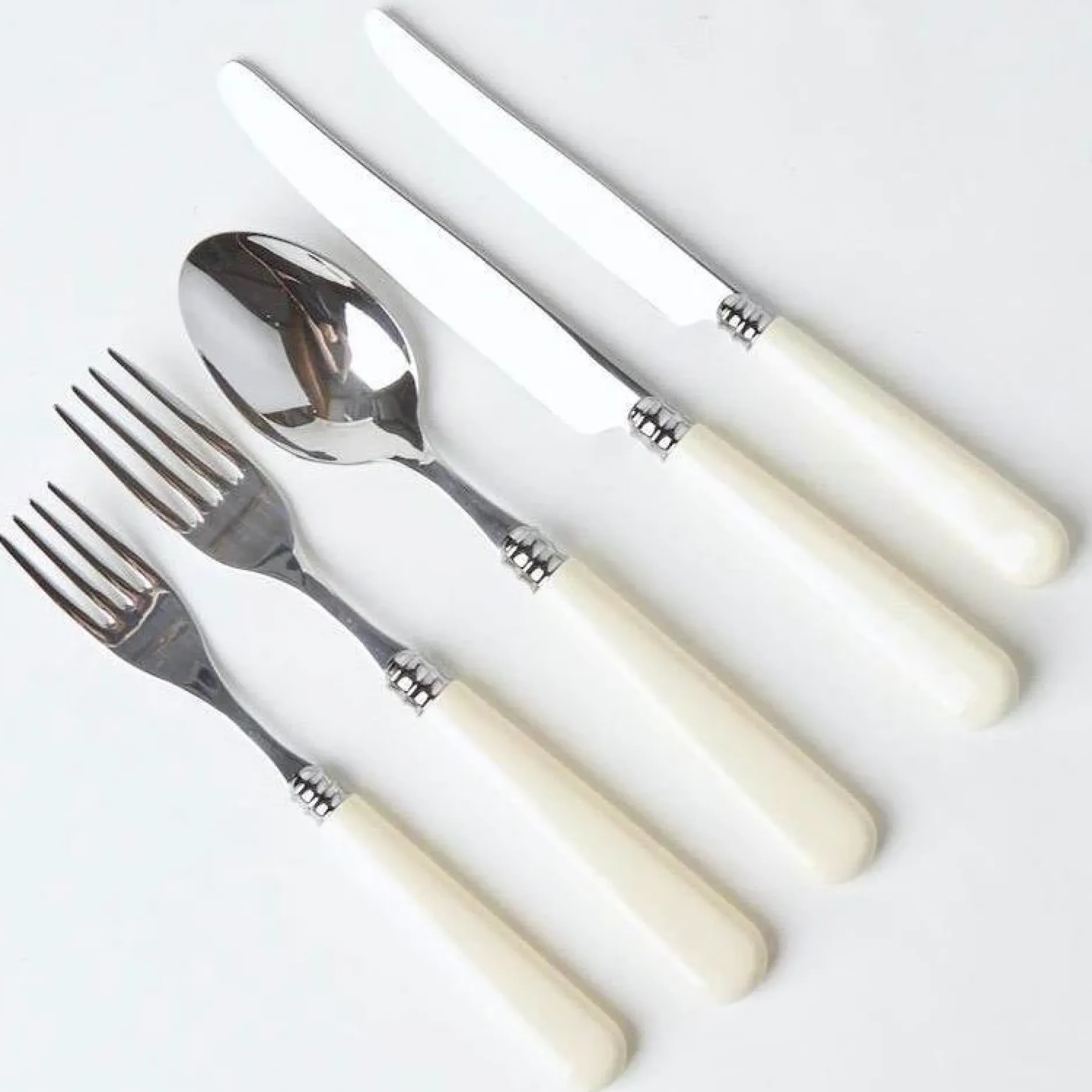 New Mrs. Alice White Ivory Cutlery (5 Piece)