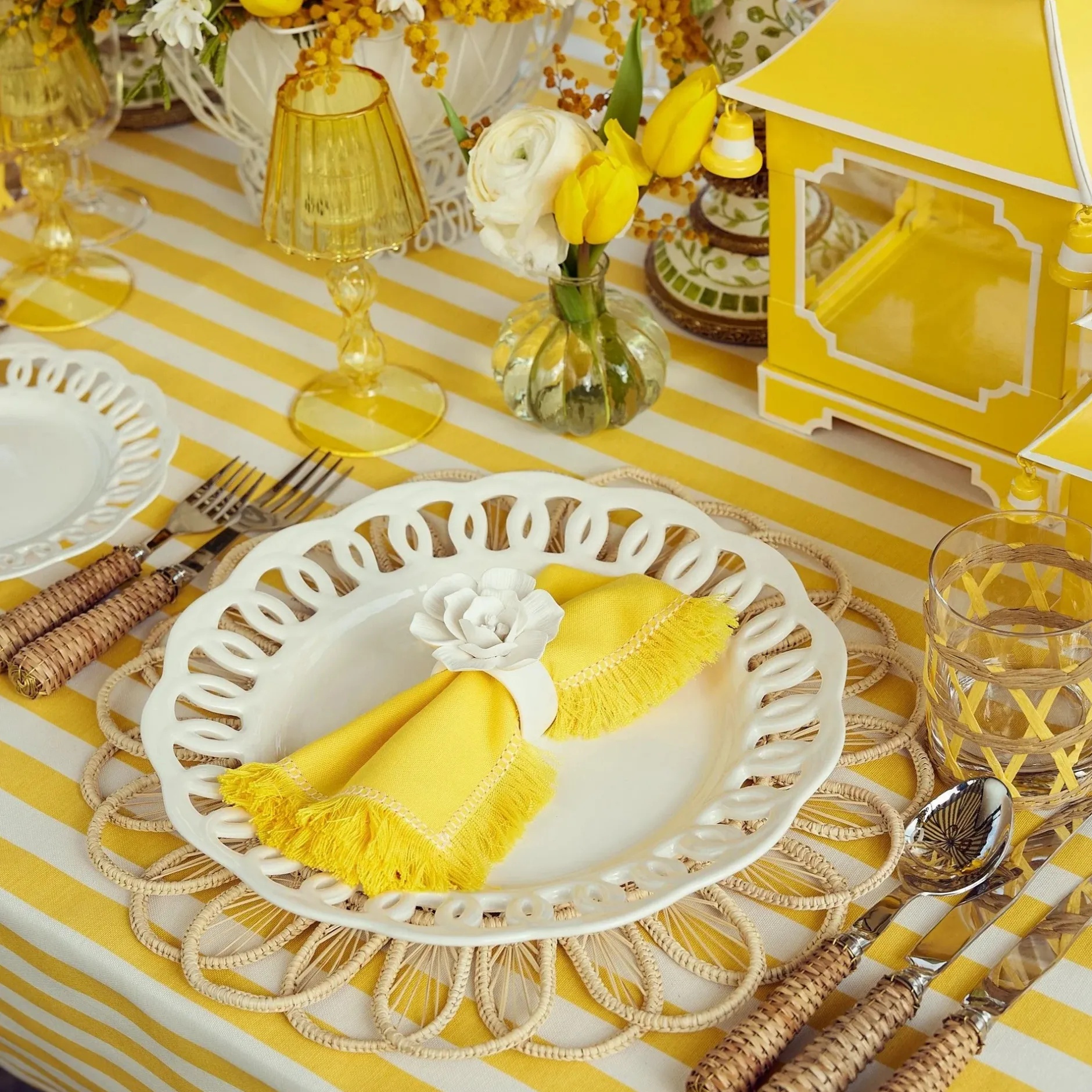 Online Mrs. Alice White Lace Dinner Plates (Set Of 4)