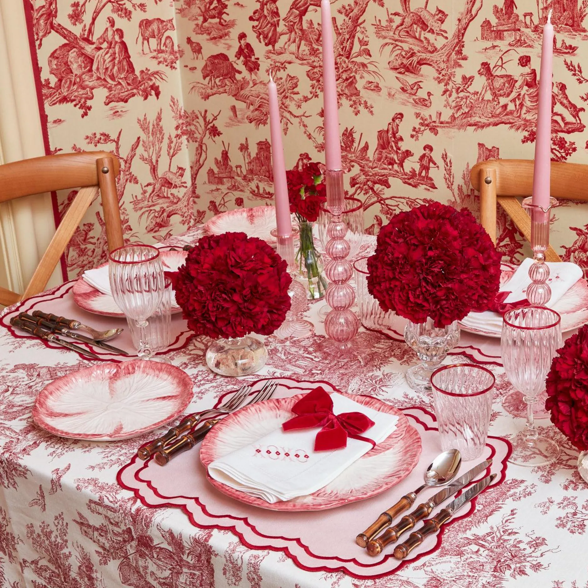 Mrs. Alice White Linen Xoxo Napkins (Set Of 4)