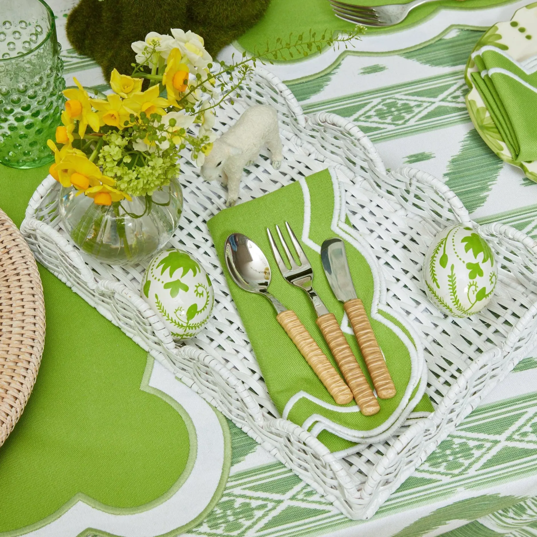 New Mrs. Alice White Small Scalloped Rattan Tray