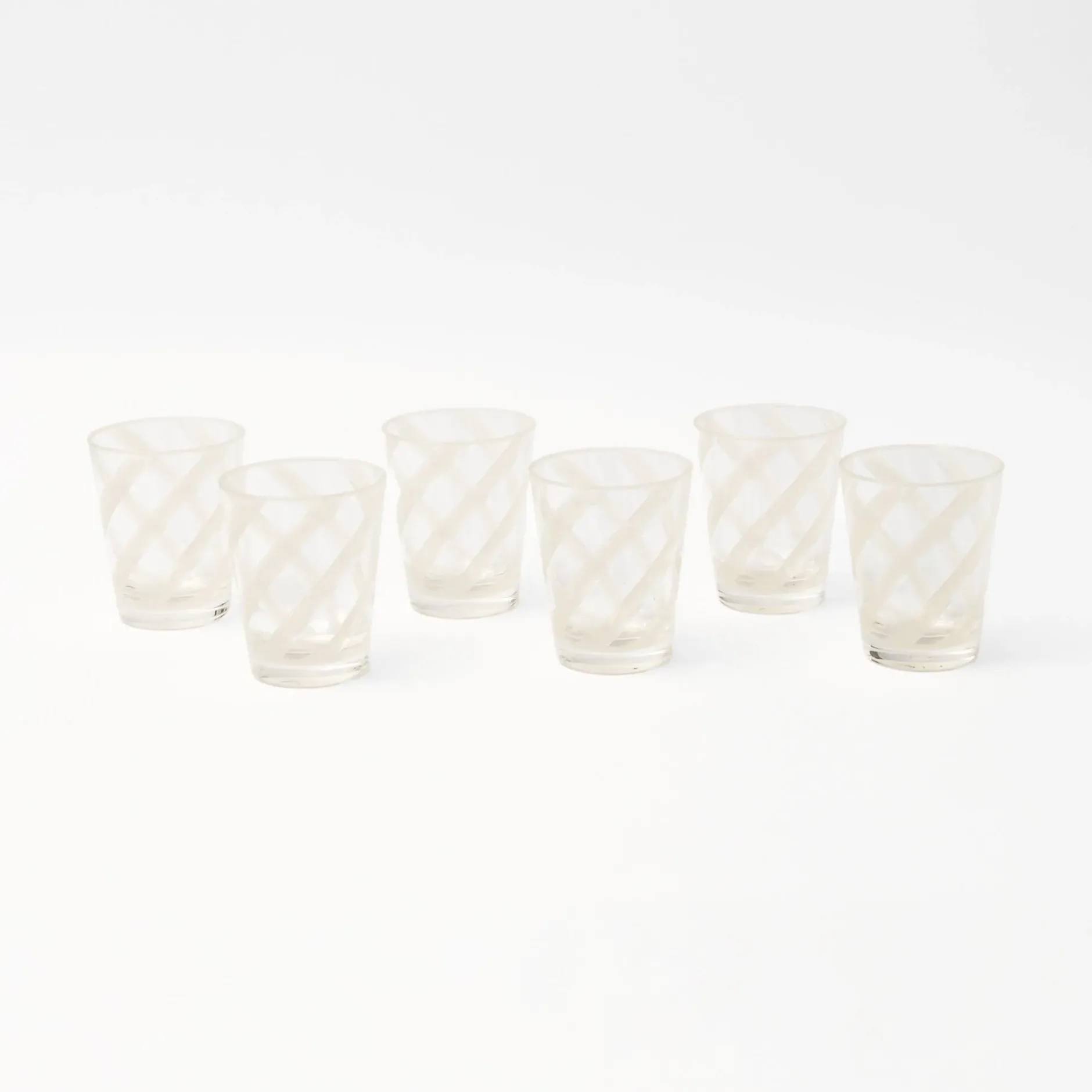Sale Mrs. Alice White Swirl Outdoor Glasses (Set Of 6)